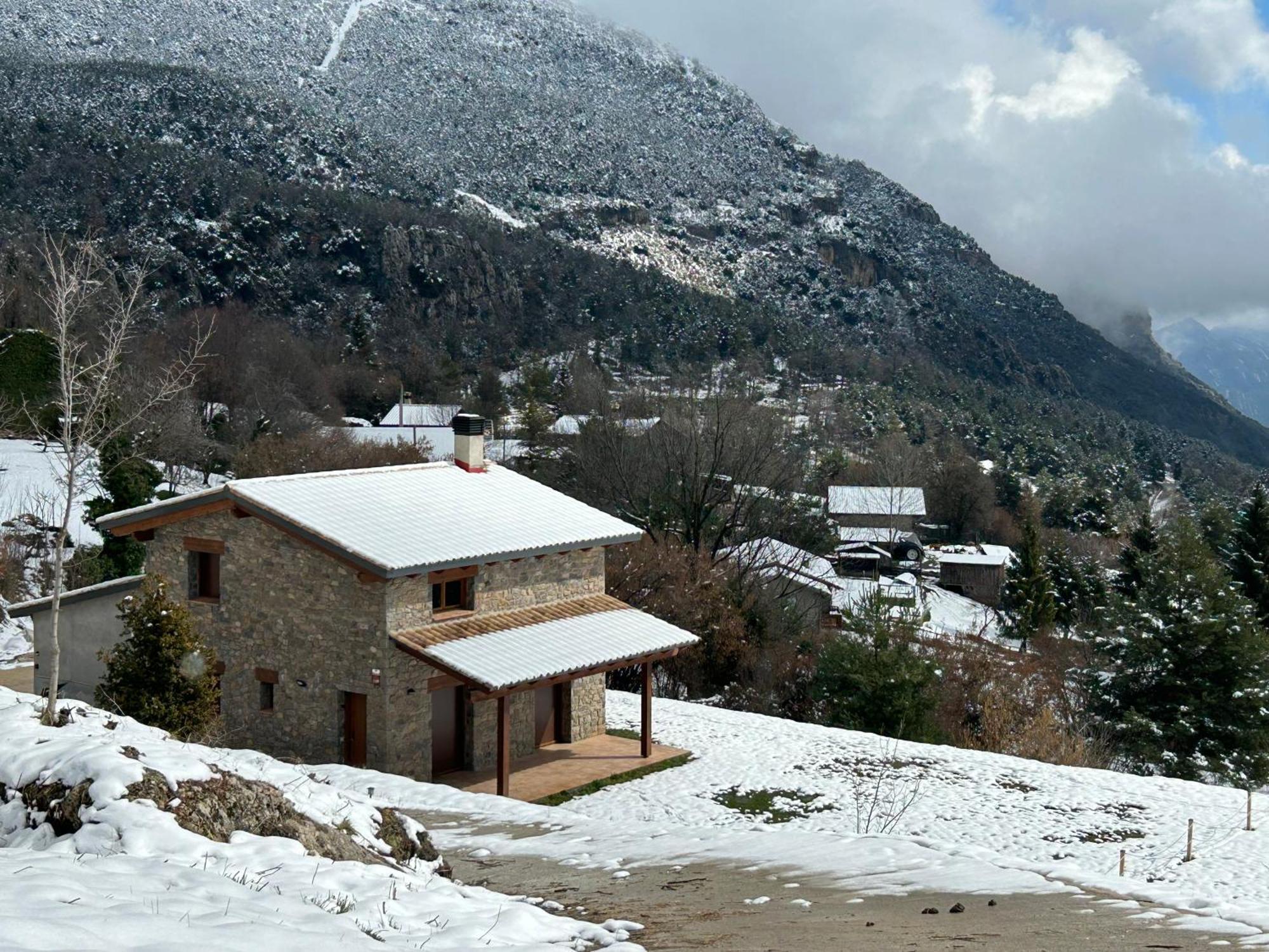Casa De Les Escoles, Espinalbet - Alberga Castellar del Riu Екстер'єр фото